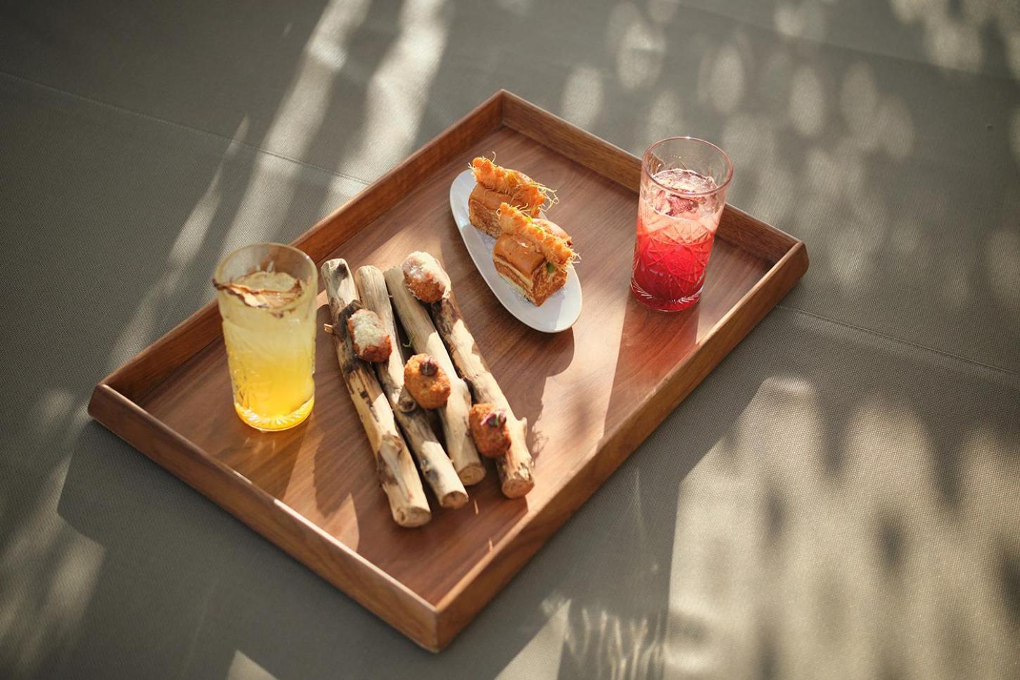 El Llorenc Parc De La Mar - Adults Only Palma de Mallorca Exterior photo A wooden tray