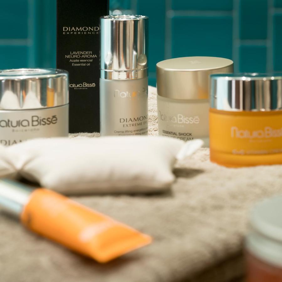 El Llorenc Parc De La Mar - Adults Only Palma de Mallorca Exterior photo Skincare products