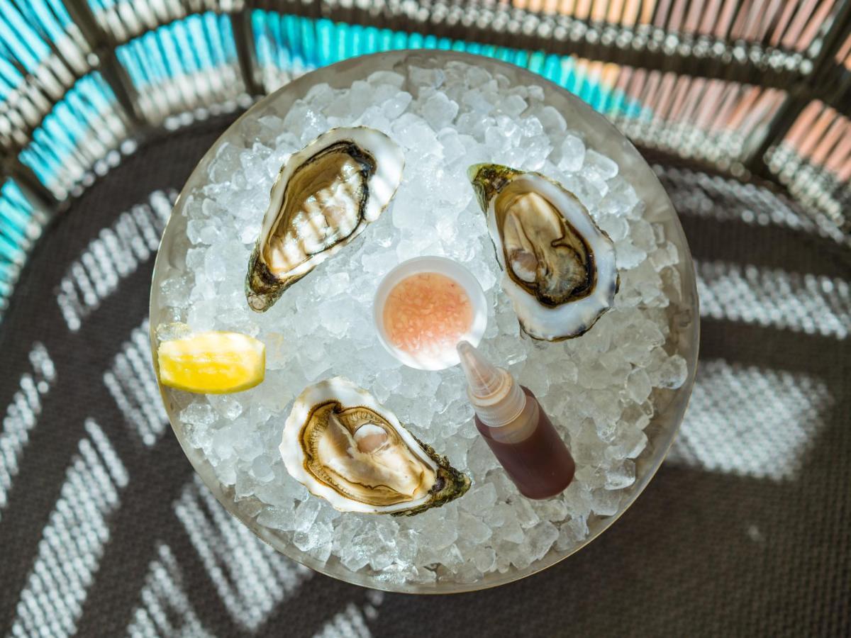 El Llorenc Parc De La Mar - Adults Only Palma de Mallorca Exterior photo Oysters on ice